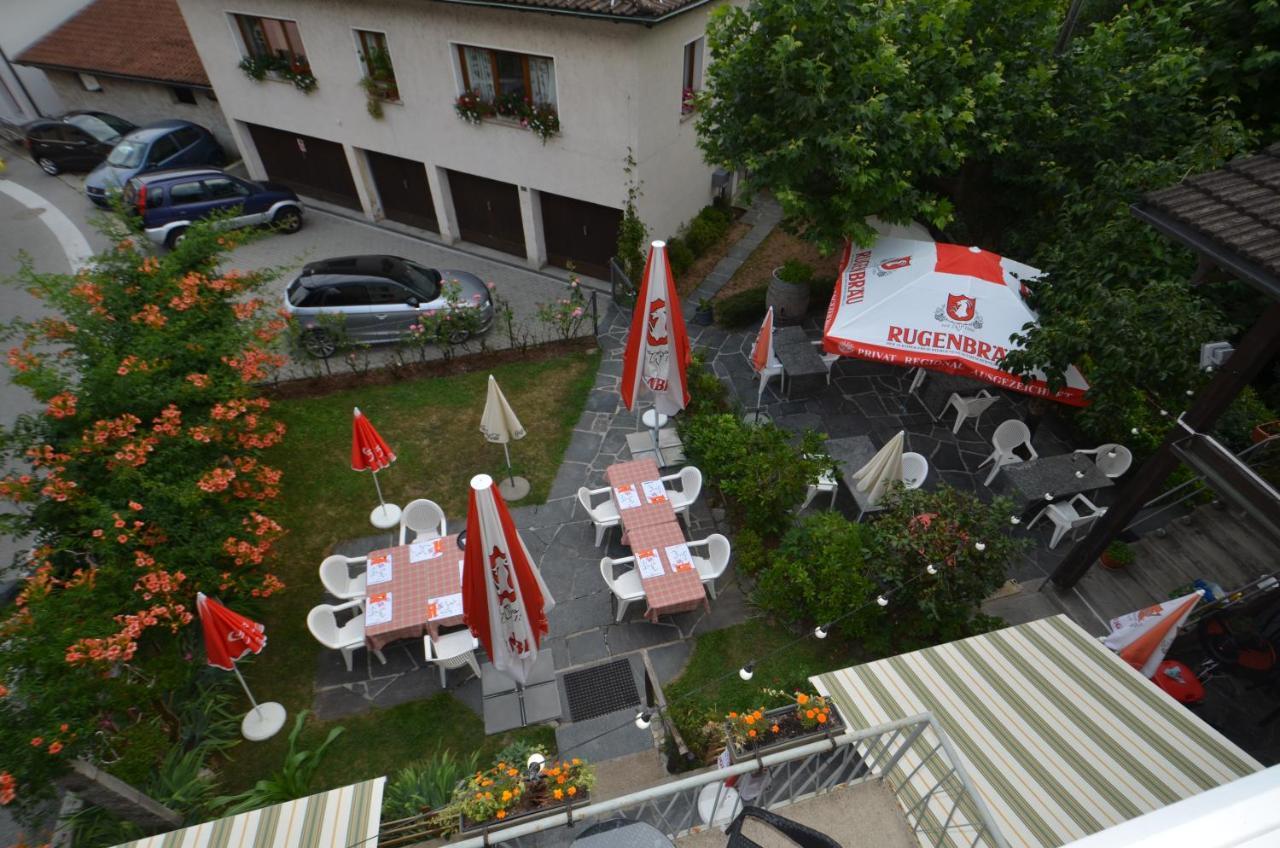 Hotel Pensione Serena Purasca Екстер'єр фото