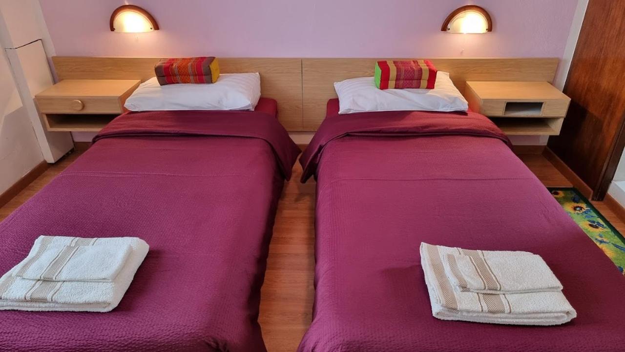 Hotel Pensione Serena Purasca Екстер'єр фото