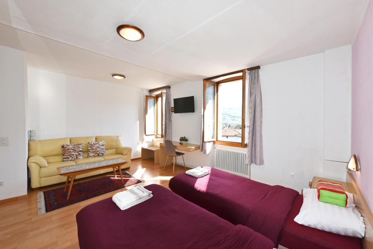 Hotel Pensione Serena Purasca Екстер'єр фото
