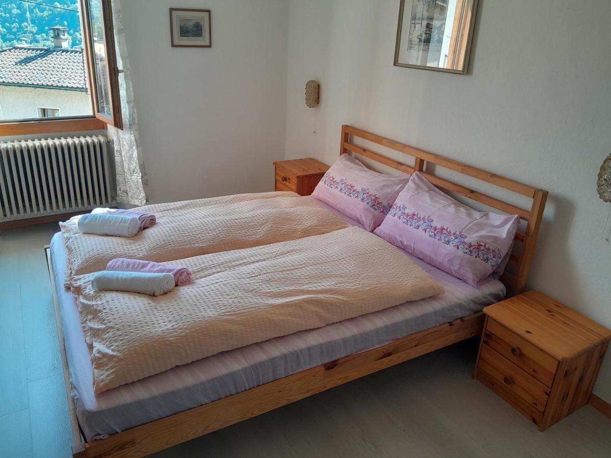 Hotel Pensione Serena Purasca Екстер'єр фото