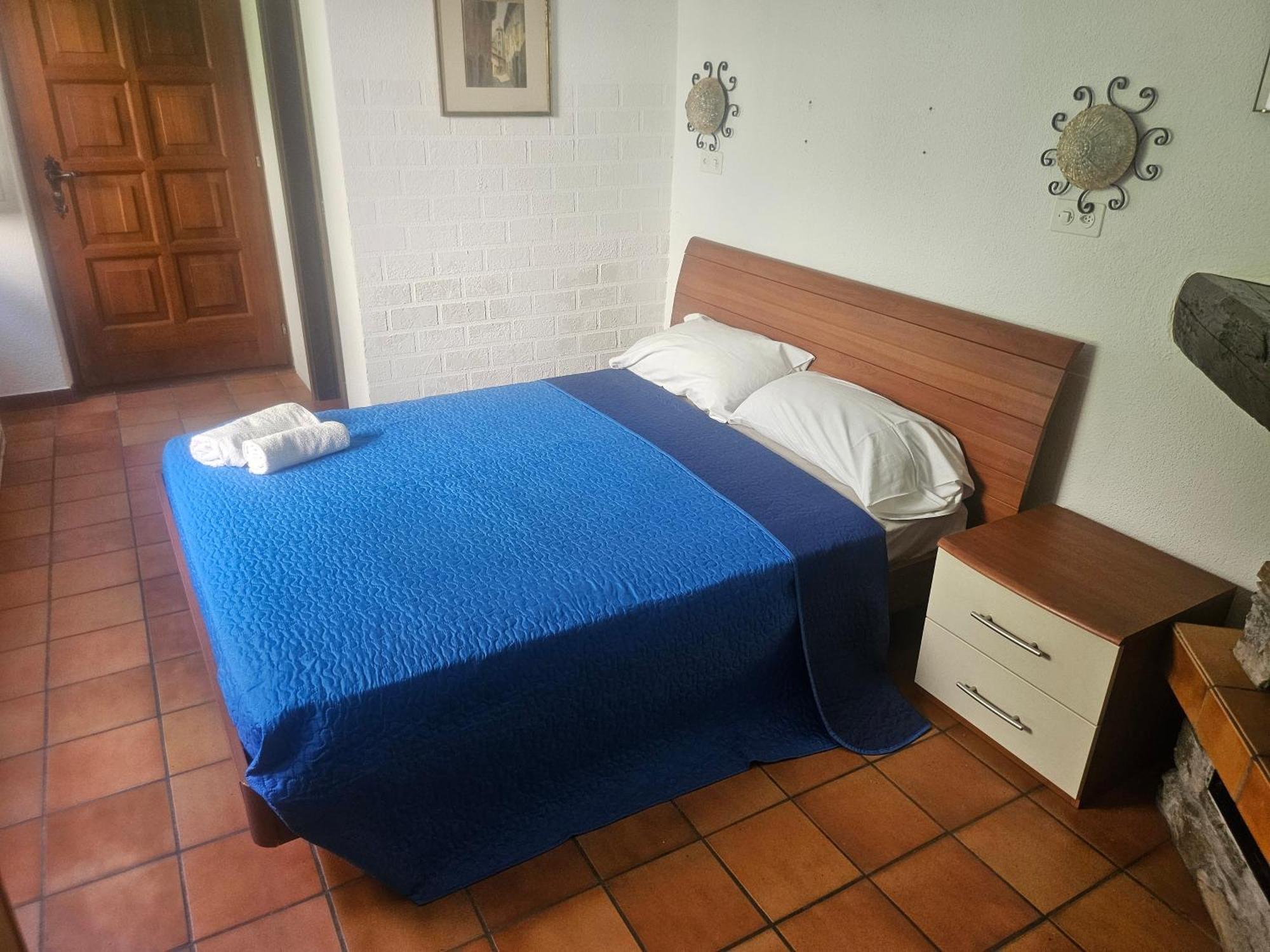 Hotel Pensione Serena Purasca Екстер'єр фото