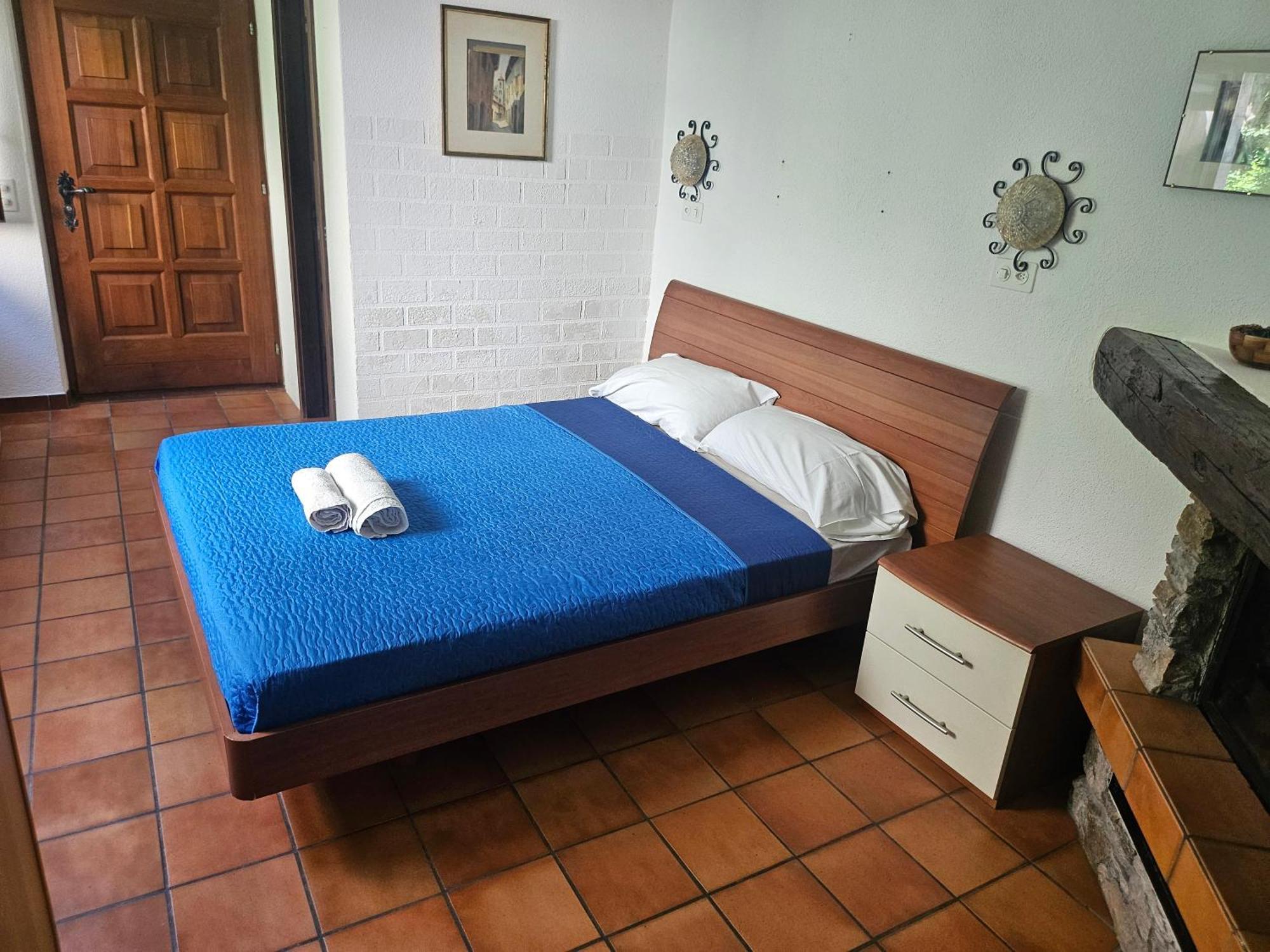 Hotel Pensione Serena Purasca Екстер'єр фото